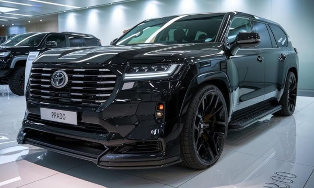 Toyota Land Cruiser Prado (2026) - Large and