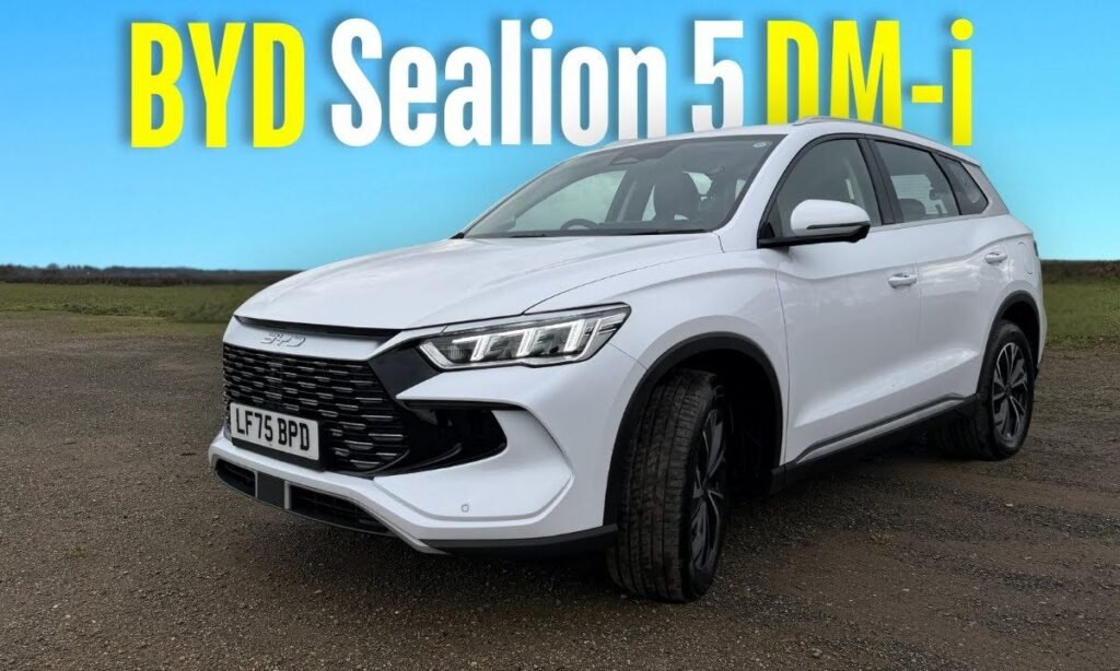 2026 BYD Sealion 5 Compact Hybrid SUV detailed