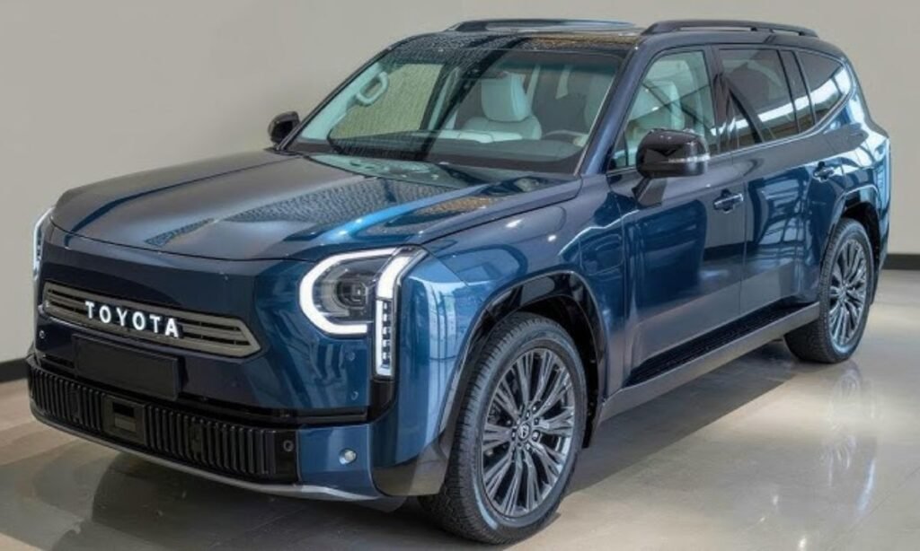 Toyota Land Cruiser 2026 Unveiled: Hybrid Power Off-Road Capability,